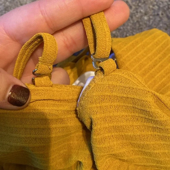 Cupshe swimsuit - Picture 5 of 5